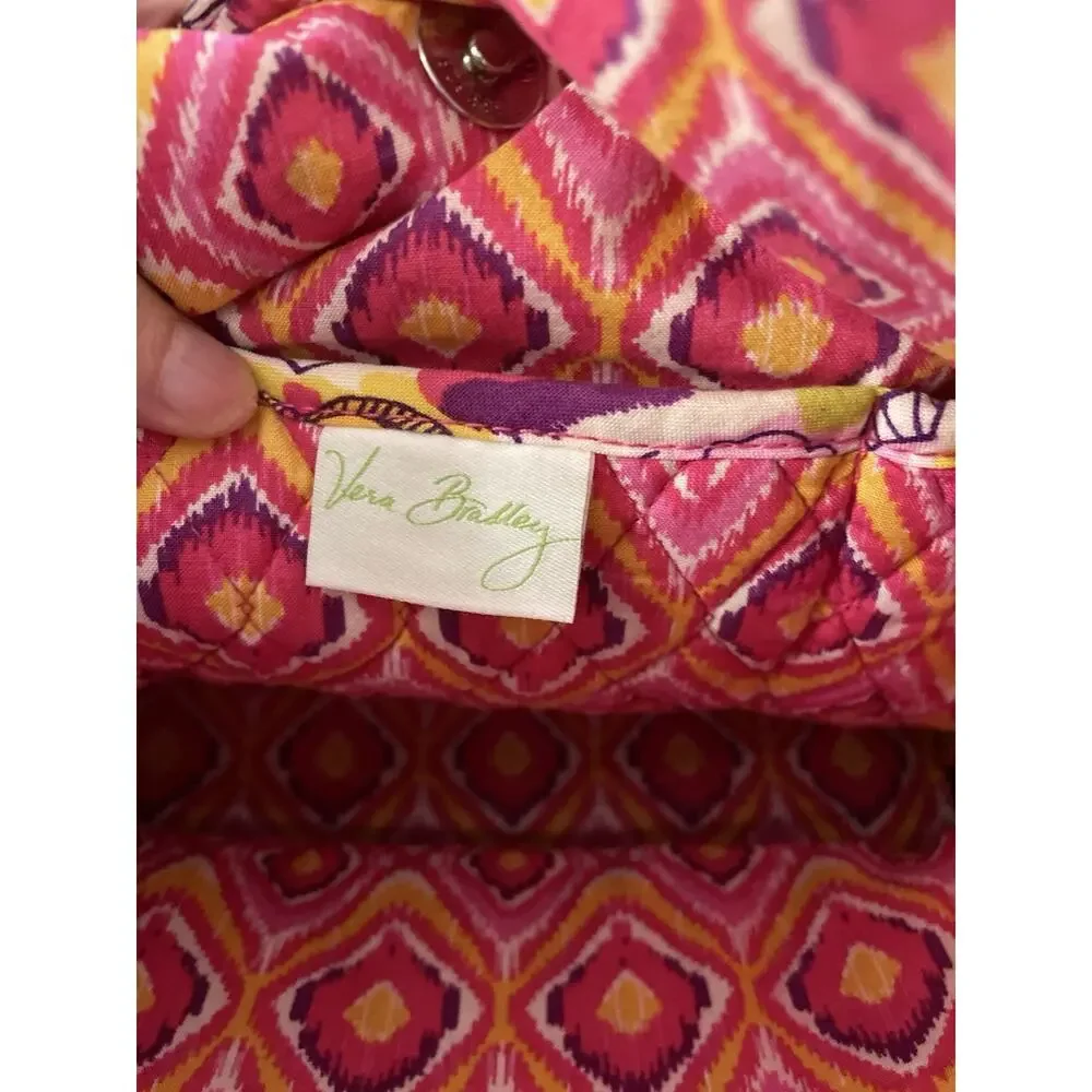 Vera Bradley excellent smoke